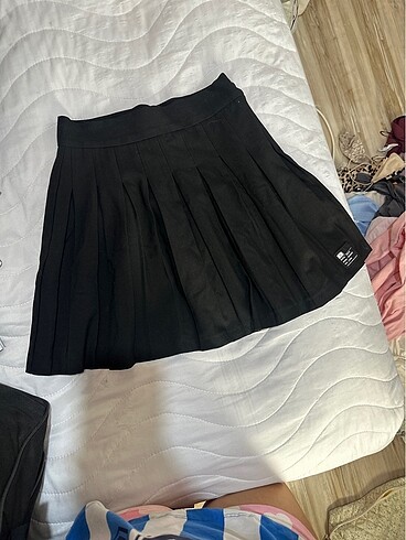 Bershka pileli etek