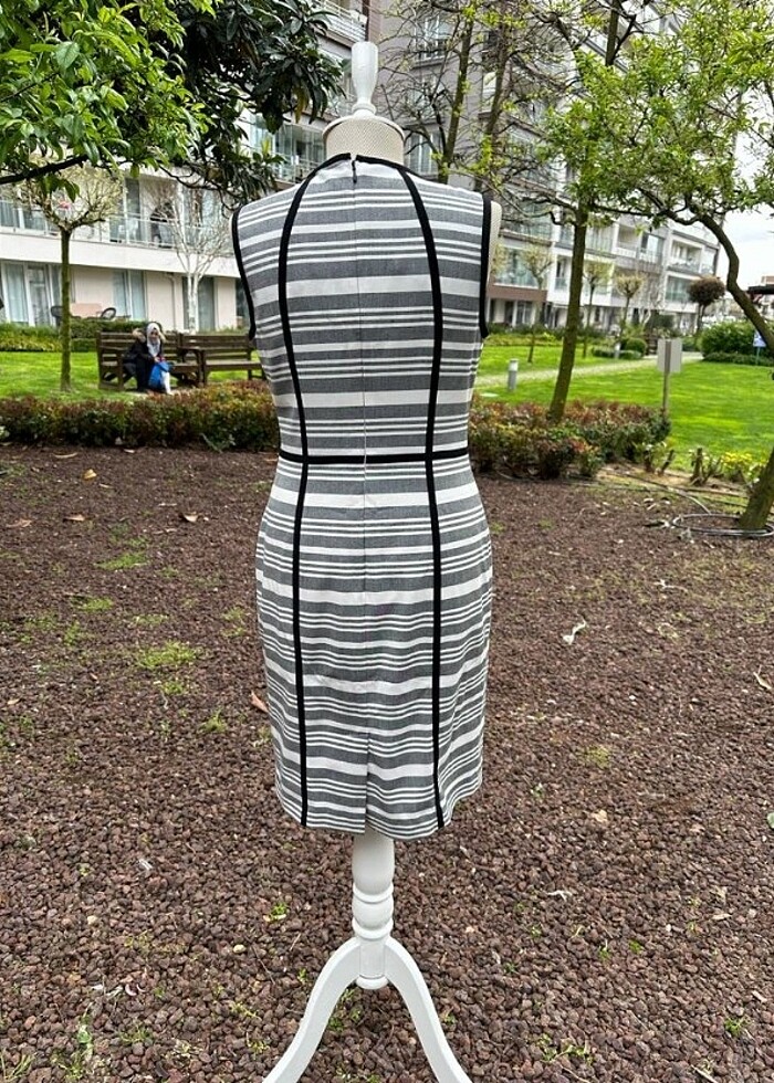 Calvin Klein Elbise - Görsel 3