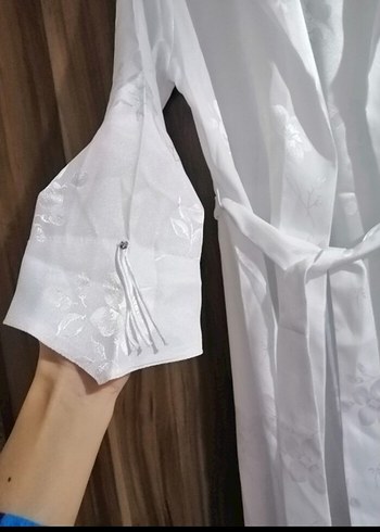 Uzun Beyaz Bohem Kadın Sabahlık - Görsel 2