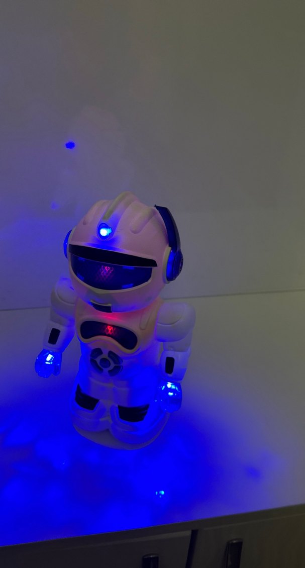 Robot çarp dön sesli ışıklı 15 fonksiyonlu robot 15 cm - Görsel 4