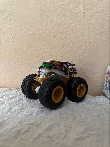 HOT WHEELS Monster truck -Scratch Attack