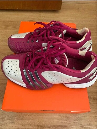 Adidas tenis ayakkabısı