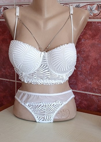 xl Beden Dantel Detaylı Beyaz zincir detaylı iç çamaşır takımı