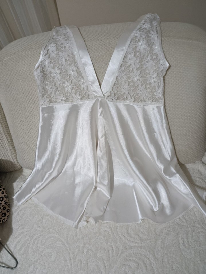 Beyaz Dantel Detaylı Bohem Midi saten gecelik - Görsel 4