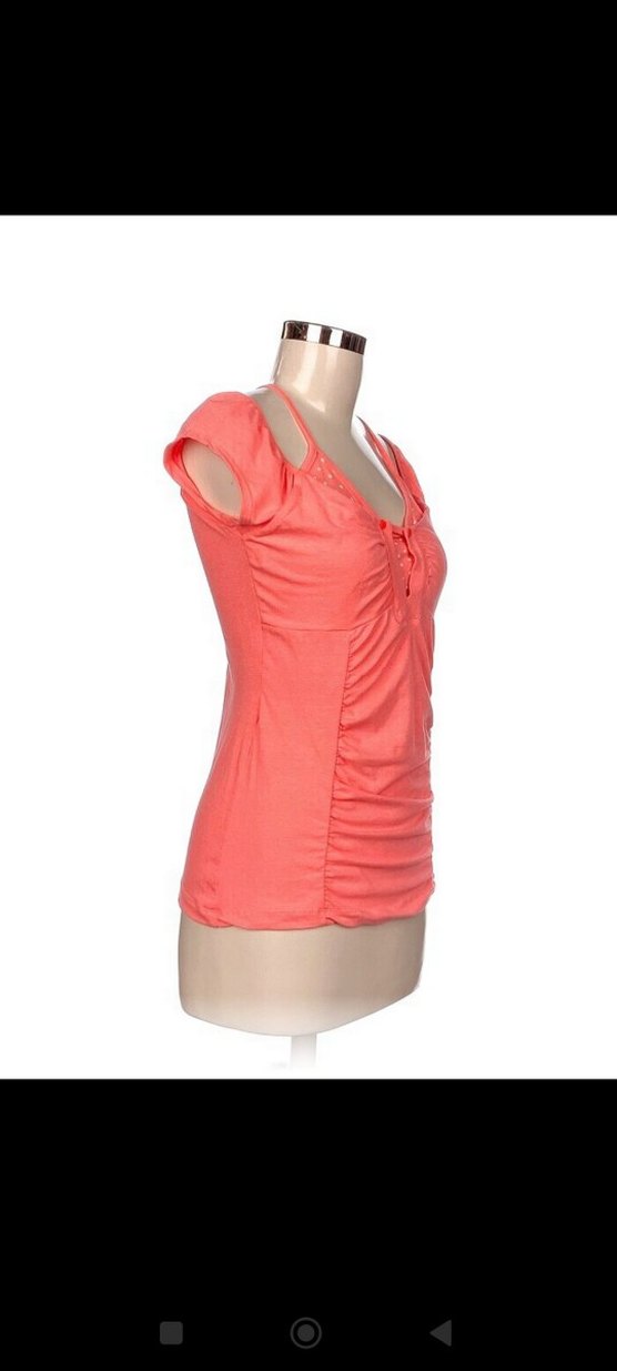 Pembe V Yakalı Düğmeli Kadın Bluz - Görsel 2