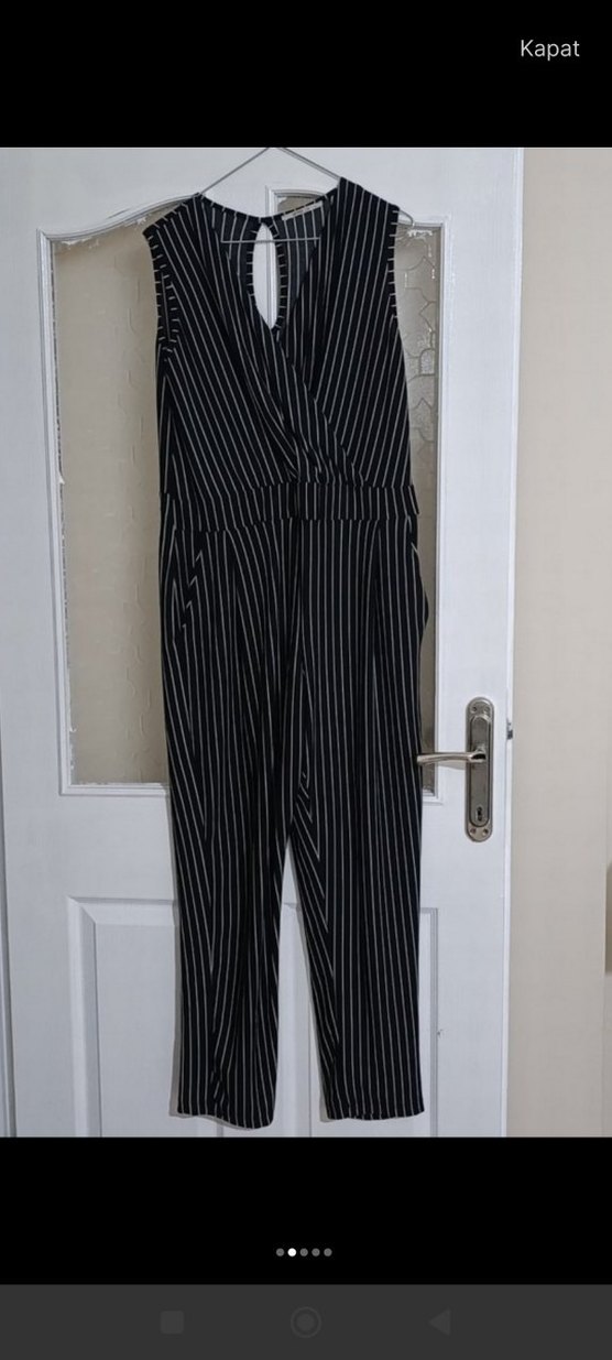 siyah beyaz Çizgili Piliseli Kadın Tulum - Görsel 2