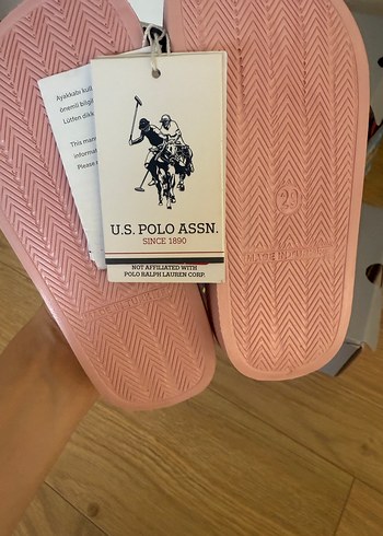 29 Beden Kız Çocuk Pembe Baskılı Bantlı Terlik