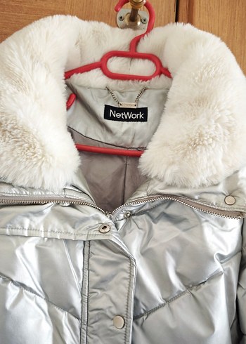 network gümüş rengi kaz tüyü mont - Görsel 3