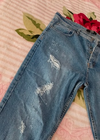 Zara yırtık kot pantolon