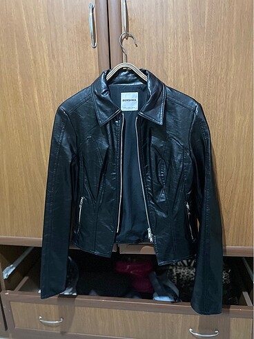 BERSHKA DERİ CEKET