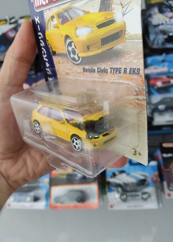 Beden Majorette Sarı Honda Civic TYPE R EK9 Oyuncak Araba