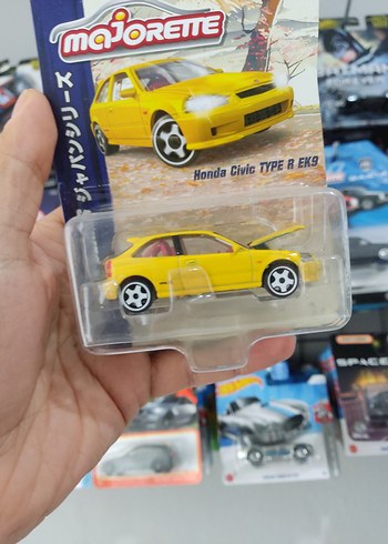 Beden Renk Majorette Sarı Honda Civic TYPE R EK9 Oyuncak Araba