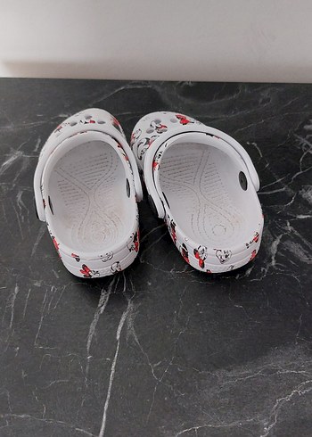 21 Beden Beyaz Minnie Mouse Desenli Kız Terlikleri