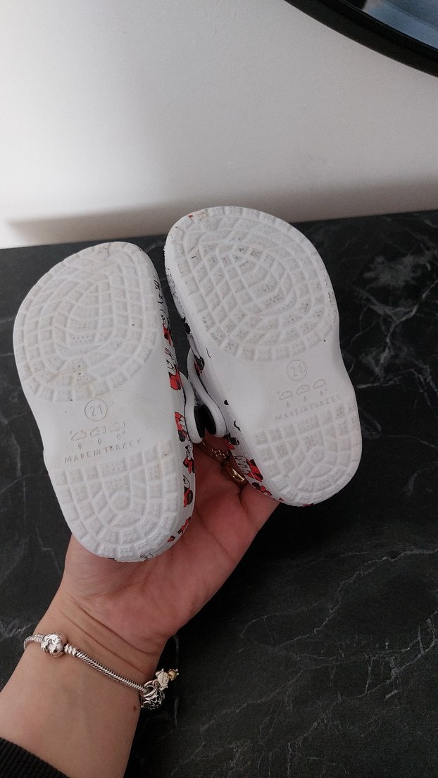 Beyaz Minnie Mouse Desenli Kız Terlikleri - Görsel 4