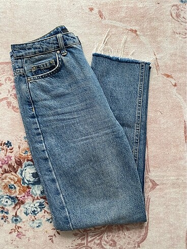 34 Beden Trendyolmilla mavi yüksek bel mom jeans
