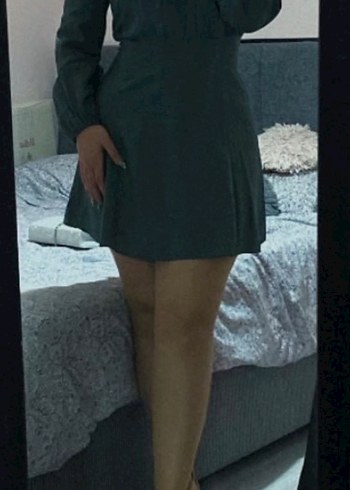 Düğmeli Koyu Yeşil Keten Midi Elbise - Görsel 3