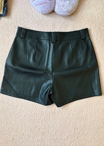 Siyah Deri Mini Kadın Şort - Görsel 3