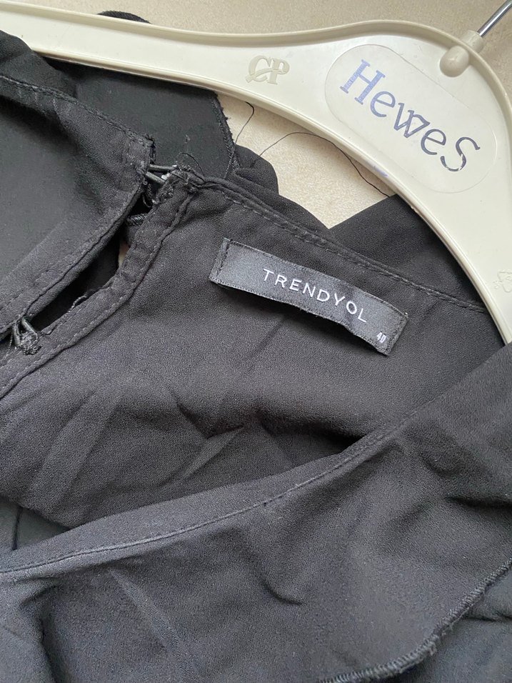 Fırfırlı Siyah Desenli tulum - Görsel 3