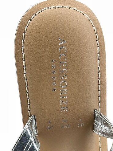40 Beden gri Renk Accessorize Sandalet %70 İndirimli.