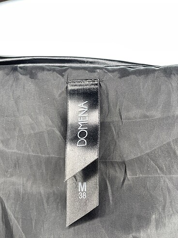 m Beden siyah Renk PreLoved Mont %70 İndirimli.