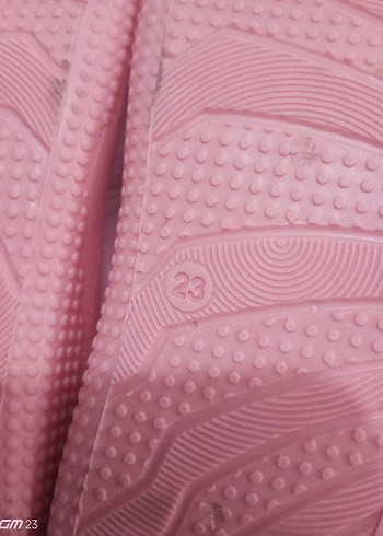 Kız Çocuk Pembe Kaydırmaz Terlik Minnie Desenli - Görsel 5