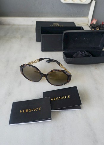 Beden Zincir Detaylı Versace Kadın Güneş Gözlüğü