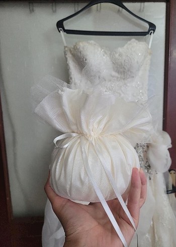 Dantel Detaylı Straplez Beyaz Gelinlik - Görsel 7