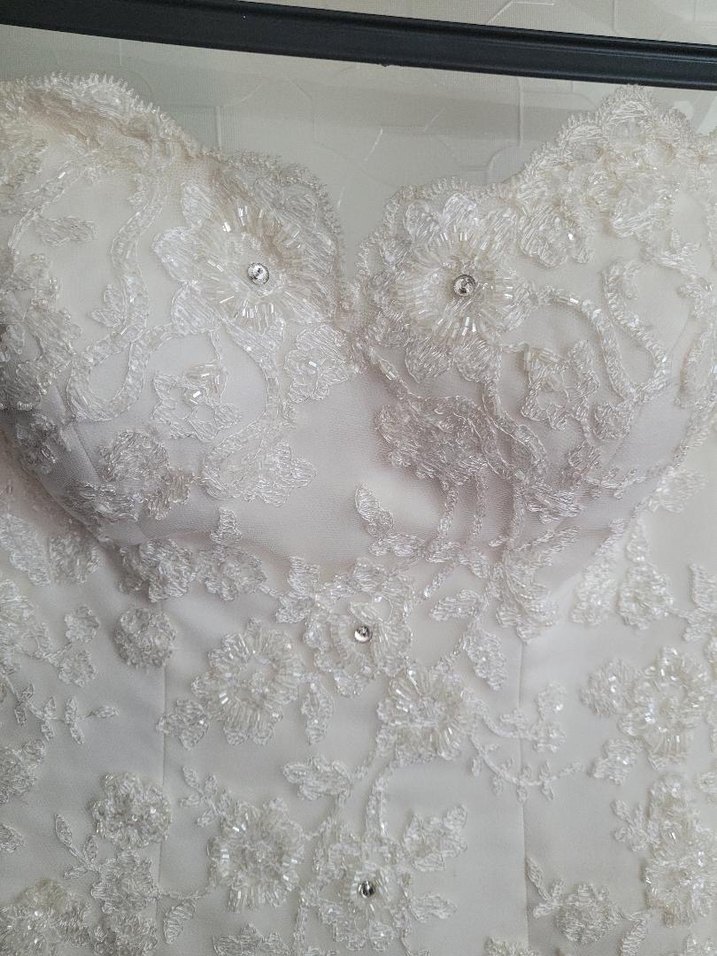 Dantel Detaylı Straplez Beyaz Gelinlik - Görsel 5