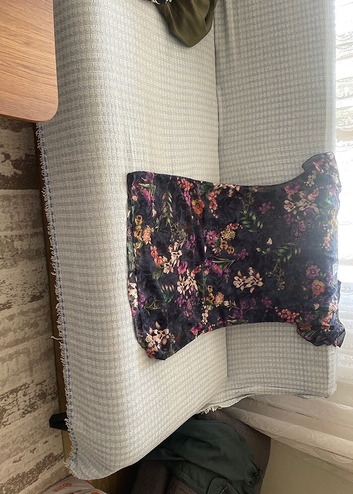 Astarlı şifon elbise - Görsel 3