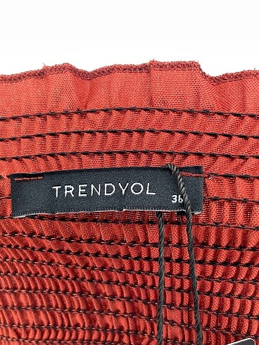 38 Beden çeşitli Renk Trendyol & Milla Bluz %70 İndirimli.