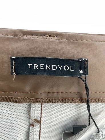 38 Beden kahverengi Renk Trendyol & Milla Düz Kesim %70 İndirimli.