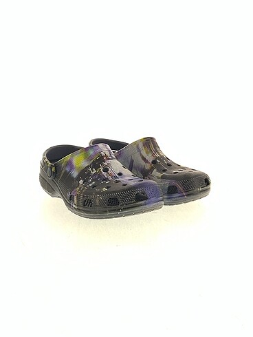 Crocs Crocs Terlik %70 İndirimli.