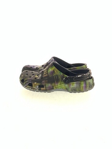 Crocs Terlik %70 İndirimli.