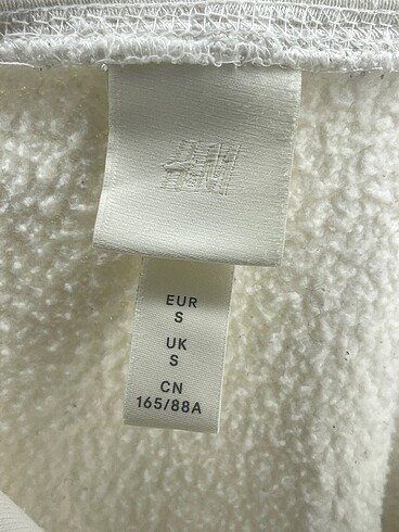 s Beden beyaz Renk H&M Sweatshirt %70 İndirimli.