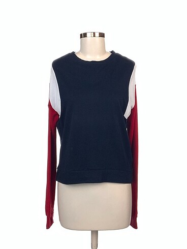 H&M Sweatshirt %70 İndirimli.