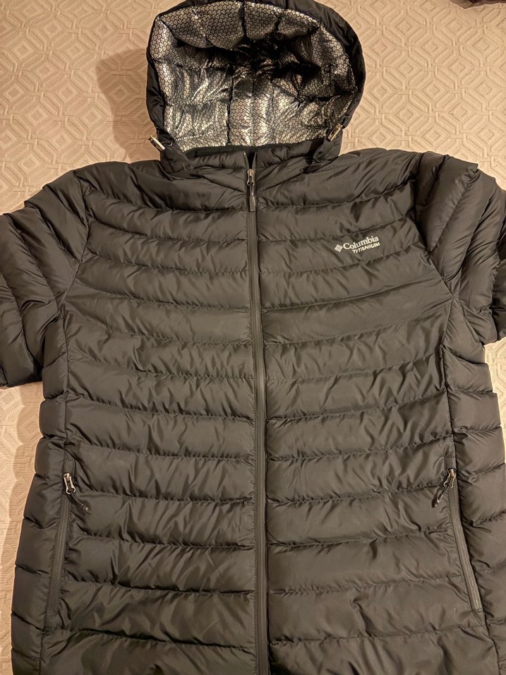 Columbia Siyah Kapüşonlu Erkek Mont - Görsel 2