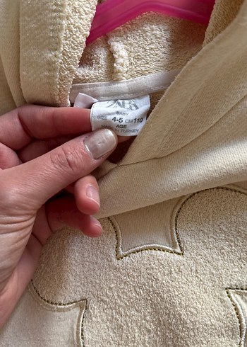 Kız Çocuk Kapüşonlu Sarı Nakışlı Sweatshirt - Görsel 3