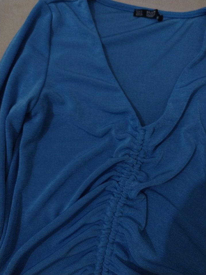 Mavi V Yakalı Uzun Kollu Kadın Bluz - Görsel 3