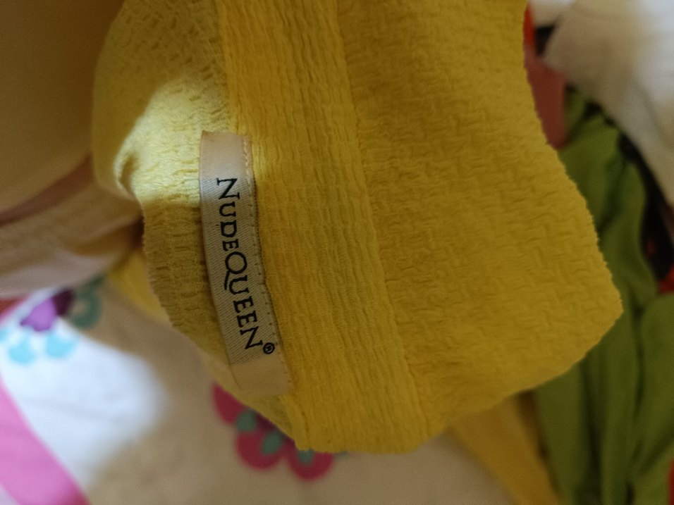 Sarı Düğmeli Kadın Keten Gömlek - Görsel 4