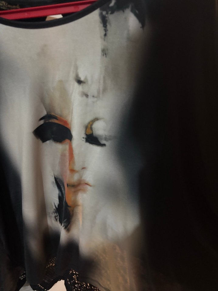 Drapeli Siyah Gotik Hamile Tişörtü - Görsel 2