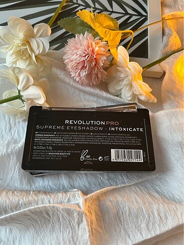 Revolution Revolution pro supreme far paleti ıntoxıcate