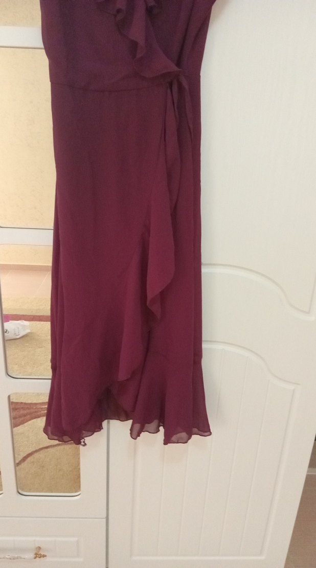 Bordo Uzun V Yaka Fırfırlı Elbise - Görsel 4