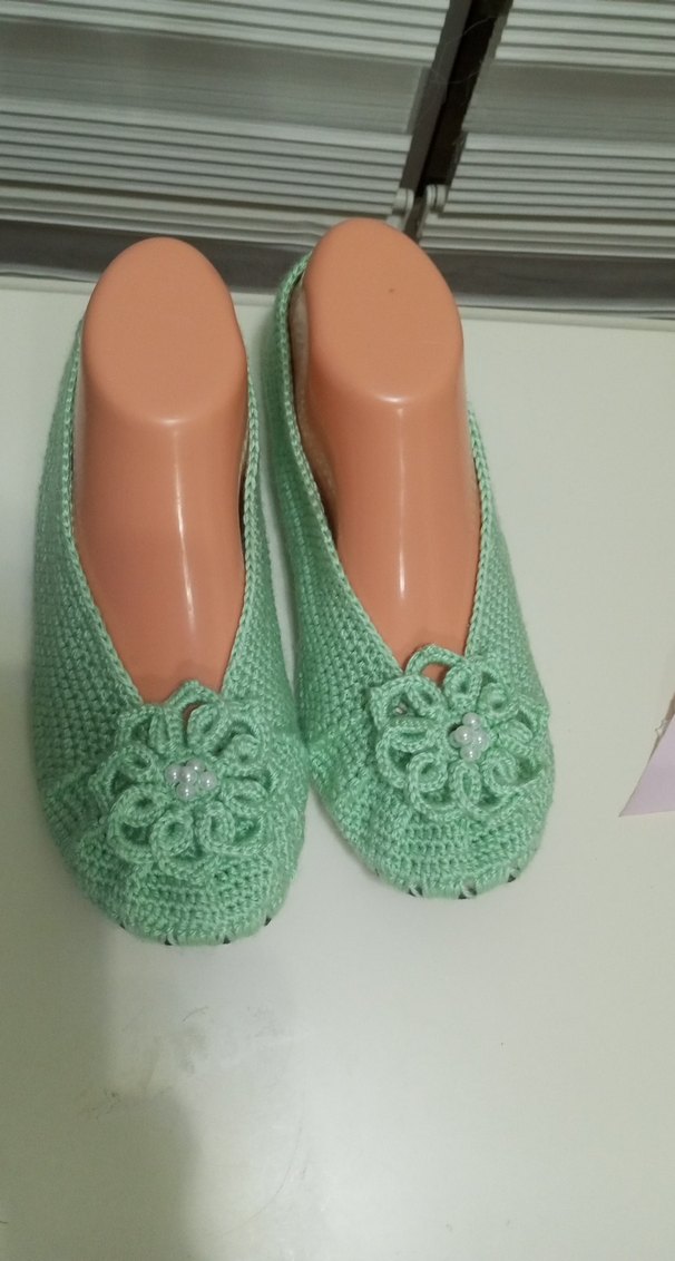 Yeşil Çiçekli Örgü Kadın Ev  babeti - Görsel 3