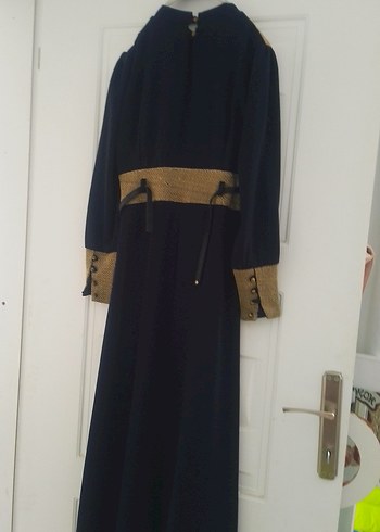 Kemer Detaylı Uzun Kadın Elbise - Görsel 2