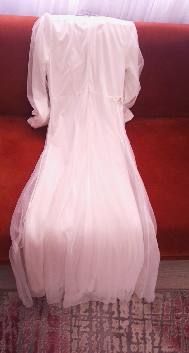 Uzun Kollu Beyaz Drape Detaylı Gelinlik - Görsel 2