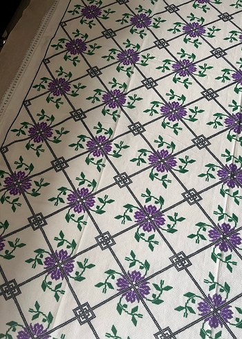 Mor Nakışlı Geleneksel Yatak Örtüsü - Görsel 3