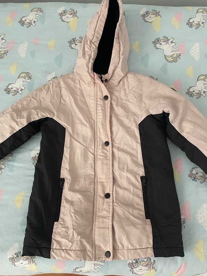 Kızlar için düğmeli kapüşonlu ceket - Görsel 2