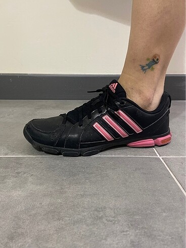 41,5 Beden siyah Renk Adidas Kadın Spor Ayakkabı