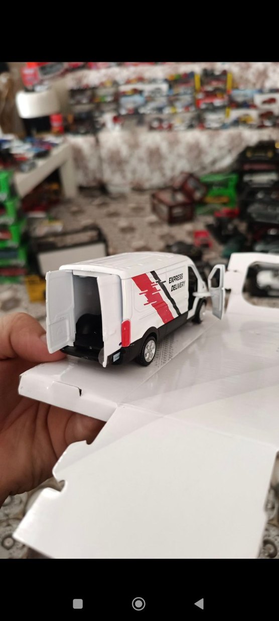 Ford Transit Lisanslı model araba - Görsel 2