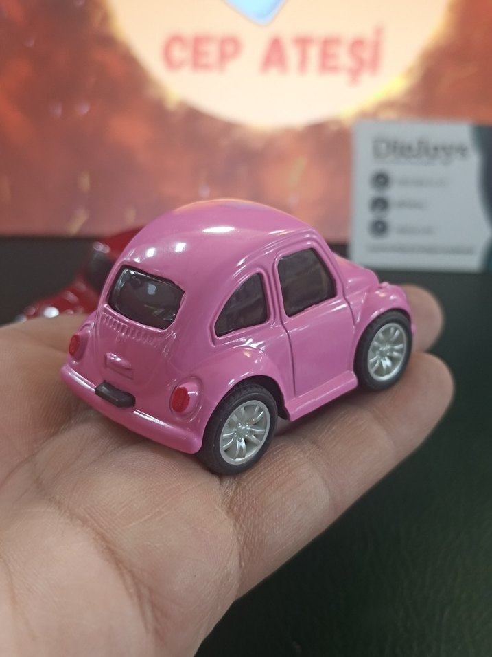 Volkswagen Beetle anahtarlık modeli - Görsel 4